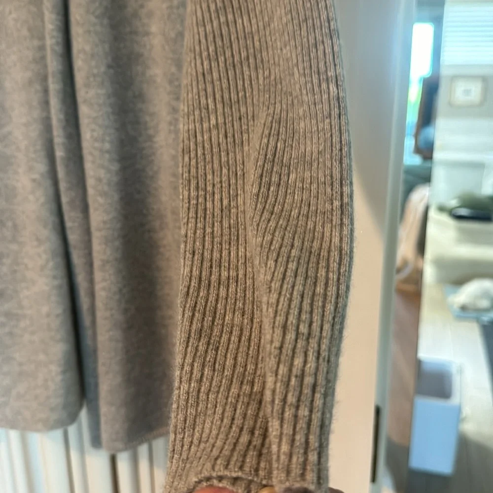 Cashmere sweater - Picture 4 of 7